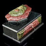 0012919/011 Нат. камень Ларец  230*140*130