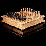 0050817/42*42см/фигуры -дерево Кар.береза ШАХМАТЫ ЛАРЕЦ С 2-мя ВЫДВИЖНЫМИ ЯЩИКАМИ