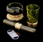 0052659/ФРЛ Златоуст Набор КУРИТЕЛЬНЫЙ Нефрит: бокал, пепельница, сигарный нож, упаковка под сигару