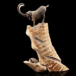 Скульптура из рога "Козерог"