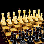 Шахматы в ларце с янтарными фигурами "Янтарный гамбит", фотография 3. Интернет-магазин ЛАВКА ПОДАРКОВ