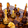 Шахматный ларец из капа с фигурами из янтаря "Эстетика", фотография 8. Интернет-магазин ЛАВКА ПОДАРКОВ