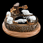 Скульптура из рога лося "Бобры"