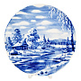 Тарелка декоративная с росписью "Зима в деревне". Гжель, фотография 4. Интернет-магазин ЛАВКА ПОДАРКОВ