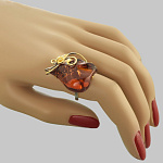 7200267/ср. вес 5-6гг  Серебро 925* КОЛЬЦО вст.Янтарь 