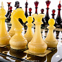 Шахматный ларец с натуральным перламутром и фигурами из янтаря, фотография 6. Интернет-магазин ЛАВКА ПОДАРКОВ