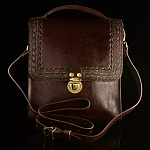 0060897 СУМКА КОЖАНАЯ с тиснением,  ручной работы, с ремнем 