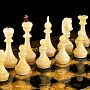 Шахматы с инкрустацией из янтаря и янтарными фигурами "Готика" 56х56 см, фотография 1. Интернет-магазин ЛАВКА ПОДАРКОВ