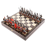 0074715 ШАХМАТНЫЙ ЛАРЕЦ С ОЛОВЯННЫМИ ФИГУРАМИ "Ледовое Побоище" 37*37см