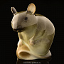 Статуэтка "Мышь с орехом палевая" ЛФЗ, фотография 1. Интернет-магазин ЛАВКА ПОДАРКОВ