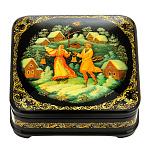 0065077/9*9см  Лаковая миниатюра Палех ШКАТУЛКА "По воду" Захарова