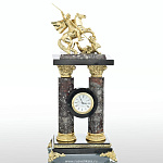 0028761/ФР Нат.камень ЧАСЫ" Георгий Победоносец" с колоннами змеевик