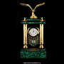 Часы из малахита с гравировкой "Орел", фотография 1. Интернет-магазин ЛАВКА ПОДАРКОВ