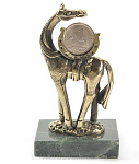 25896 Бронза Статуэтка "Лошадь с монетой" на подставке Змеевик
