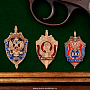 Панно с пистолетом "Наган со знаками ФСБ", фотография 4. Интернет-магазин ЛАВКА ПОДАРКОВ