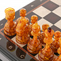 Шахматный деревянный ларец с янтарными фигурами, фотография 5. Интернет-магазин ЛАВКА ПОДАРКОВ
