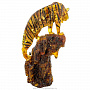 Скульптура из янтаря "Тигр на скале", фотография 7. Интернет-магазин ЛАВКА ПОДАРКОВ
