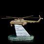 Модель техники "Вертолёт Ми-8" из бронзы на каменном постаменте, фотография 2. Интернет-магазин ЛАВКА ПОДАРКОВ