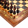 Шахматы деревянные с инкрустацией и фигурами из янтаря "Готика", фотография 5. Интернет-магазин ЛАВКА ПОДАРКОВ