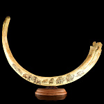 /И-403 Бивень мамонта Скульптура "Ледниковый период 1"Гравировка 