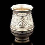 0048079-117,8  8см Серебро 875* СТАКАН фигурный, гравировка, чернение в П/У 117,8