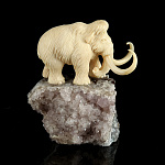/В468 Изделия из кости Композиция "Мамонт" Кость Бивень мамонта, аметист В468