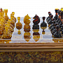 Шахматный ларец с инкрустацией и фигурами из янтаря 65х65 см, фотография 2. Интернет-магазин ЛАВКА ПОДАРКОВ