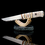 Нож сувенирный с рукоятью из кости "Коряк" на подставке