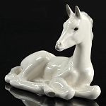 0019802/82.00975.00.1 ЛФЗ СКУЛЬПТУРА "Жеребенок (лежащий)"Белый  МН1