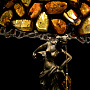 Настольная лампа из янтаря и бронзы, фотография 2. Интернет-магазин ЛАВКА ПОДАРКОВ