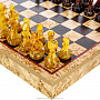 Шахматы из карельской березы с янтарными фигурами 25х25 см, фотография 3. Интернет-магазин ЛАВКА ПОДАРКОВ