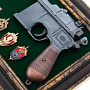Панно "Пистолет Маузер со знаками ФСБ" 37х25 см, фотография 4. Интернет-магазин ЛАВКА ПОДАРКОВ