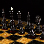 Шахматы с инкрустацией из янтаря и янтарными фигурами "Готика" 56х56 см, фотография 2. Интернет-магазин ЛАВКА ПОДАРКОВ