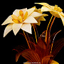 Цветы в вазе (янтарь), фотография 2. Интернет-магазин ЛАВКА ПОДАРКОВ