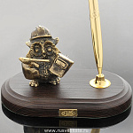 0139239/ручка Бронза Скульптура "Сова-сварщик" подст.дерево