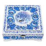 0070174/17*17см  Хохлома Шкатулка "ЗИМА. ОЛЕНЬ" белый фон Р9 