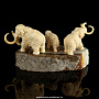 Скульптура из кости "Три Мамонта". Бивень мамонта, аметист, фотография 4. Интернет-магазин ЛАВКА ПОДАРКОВ