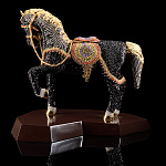 Символ 2026 года. Скульптура с хрустальными стразами "Лошадь Джет"