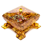 0068518/НП Изделия из янтаря ШКАТУЛКА квадратная  "Яблочки на ветке" 11*11*9см
